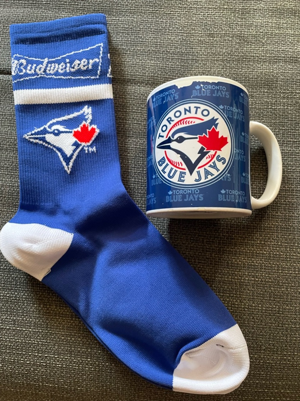 NEW - Toronto Blue Jays Mug and Budweiser Socks